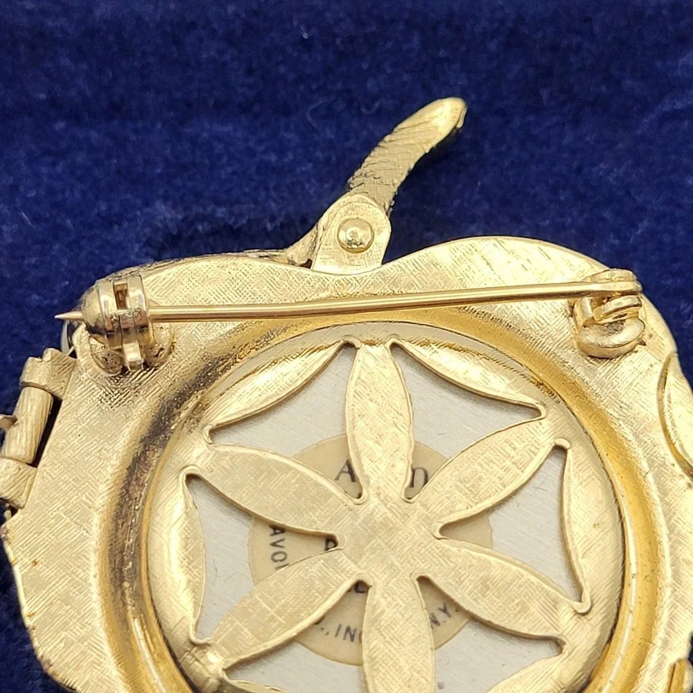 Vintage Avon Gold Tone Locket Brooch Perfume Leaf With Faux Pearl